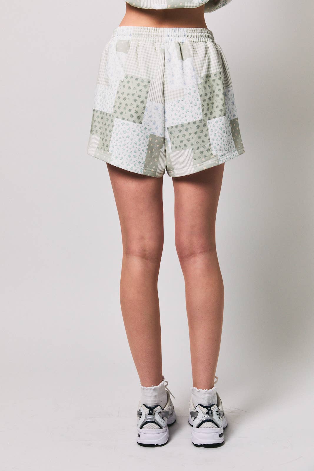 PATCH WORK PRINTED SWEATSHORTS: SAGE-MULTI / L