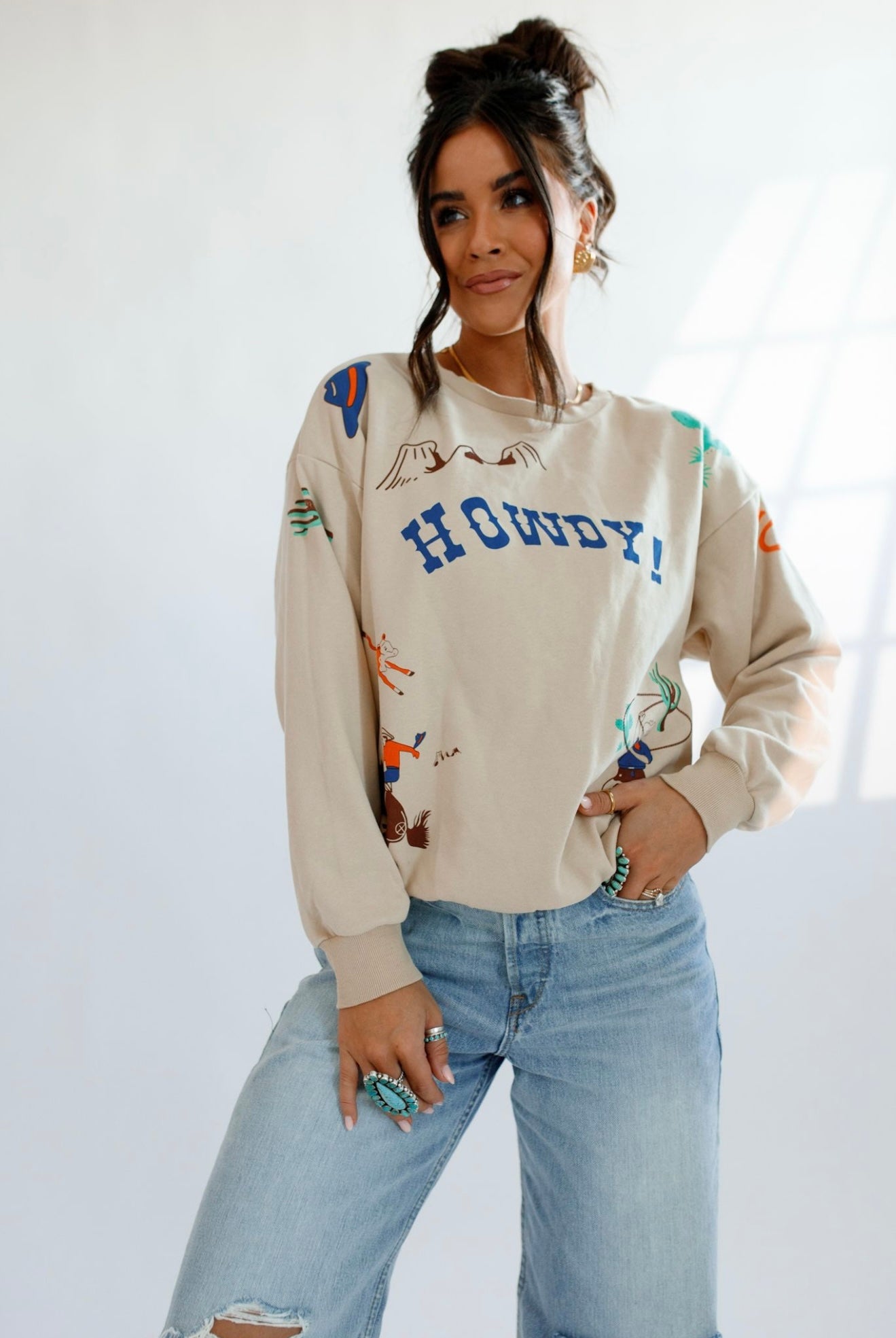 Retro Graphic Howdy Sweatshirt