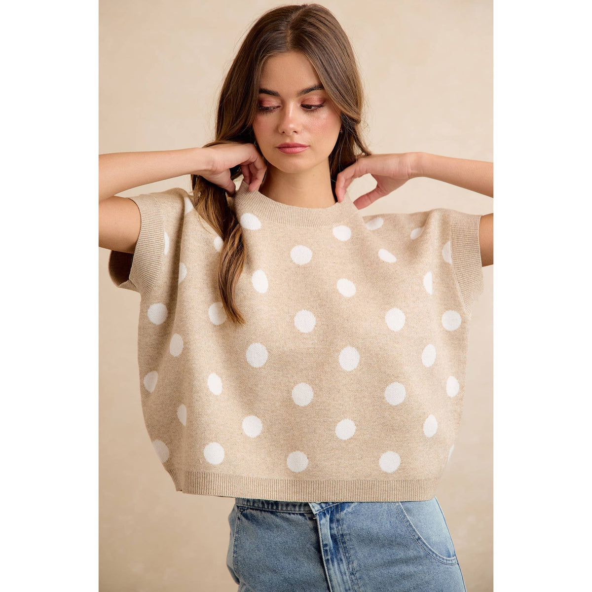 POLKA DOT KNIT SLEEVELESS TOP: BEIGE/IVORY
