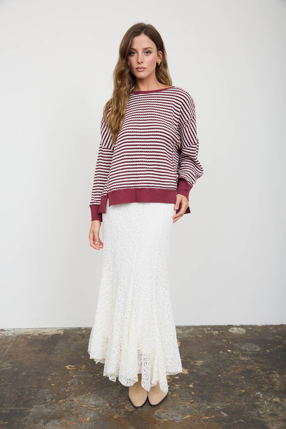 STRIPE EXPOSED SEAM SPLIT HEM LONG SLEEVE KNIT TOP : BLUE