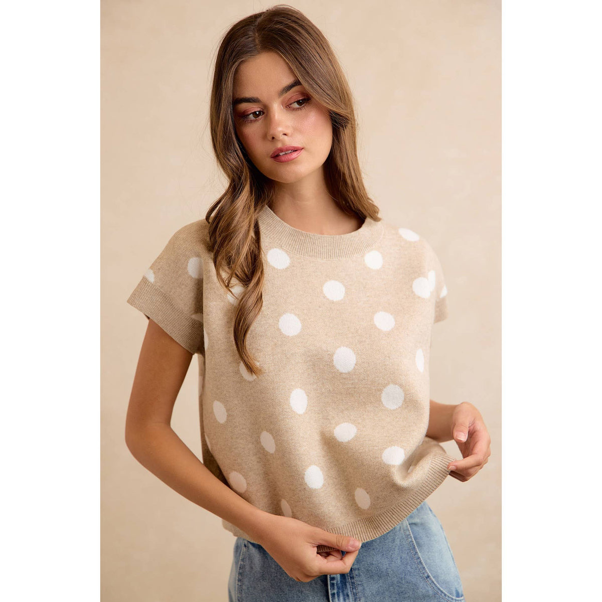 POLKA DOT KNIT SLEEVELESS TOP: BEIGE/IVORY