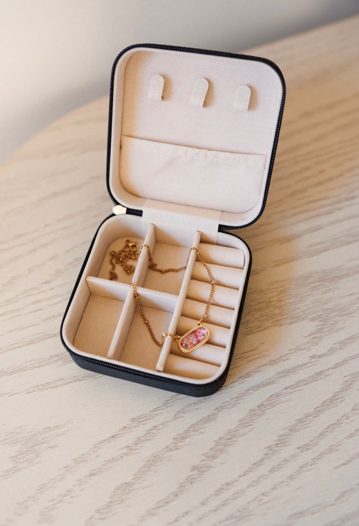Checkerboard Square Jewelry Case