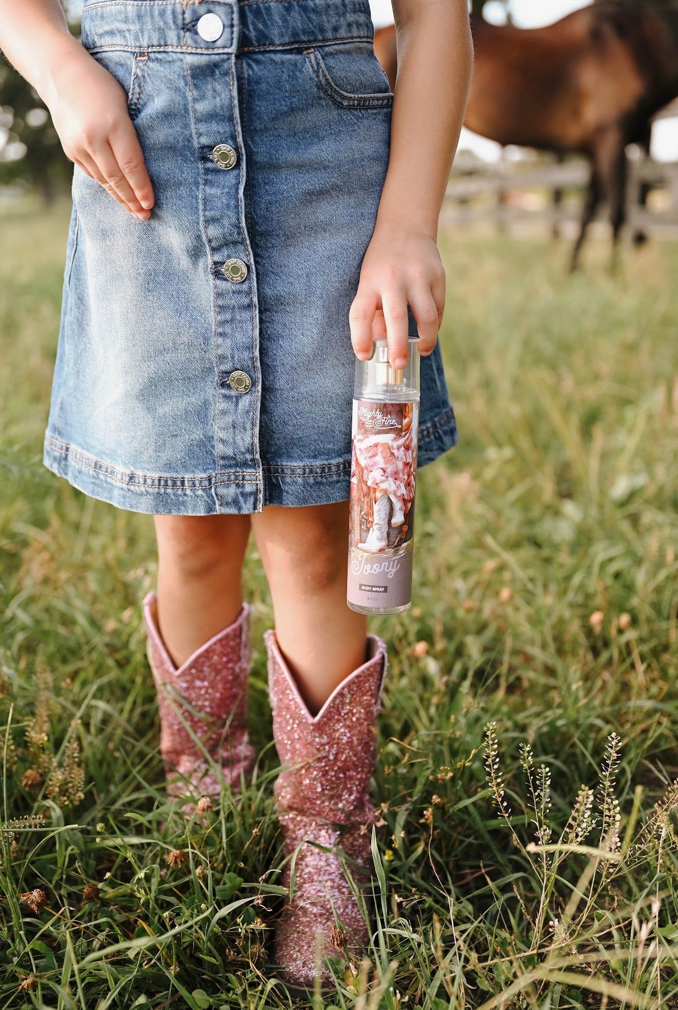 Ivory Floral Pastures Body Spray