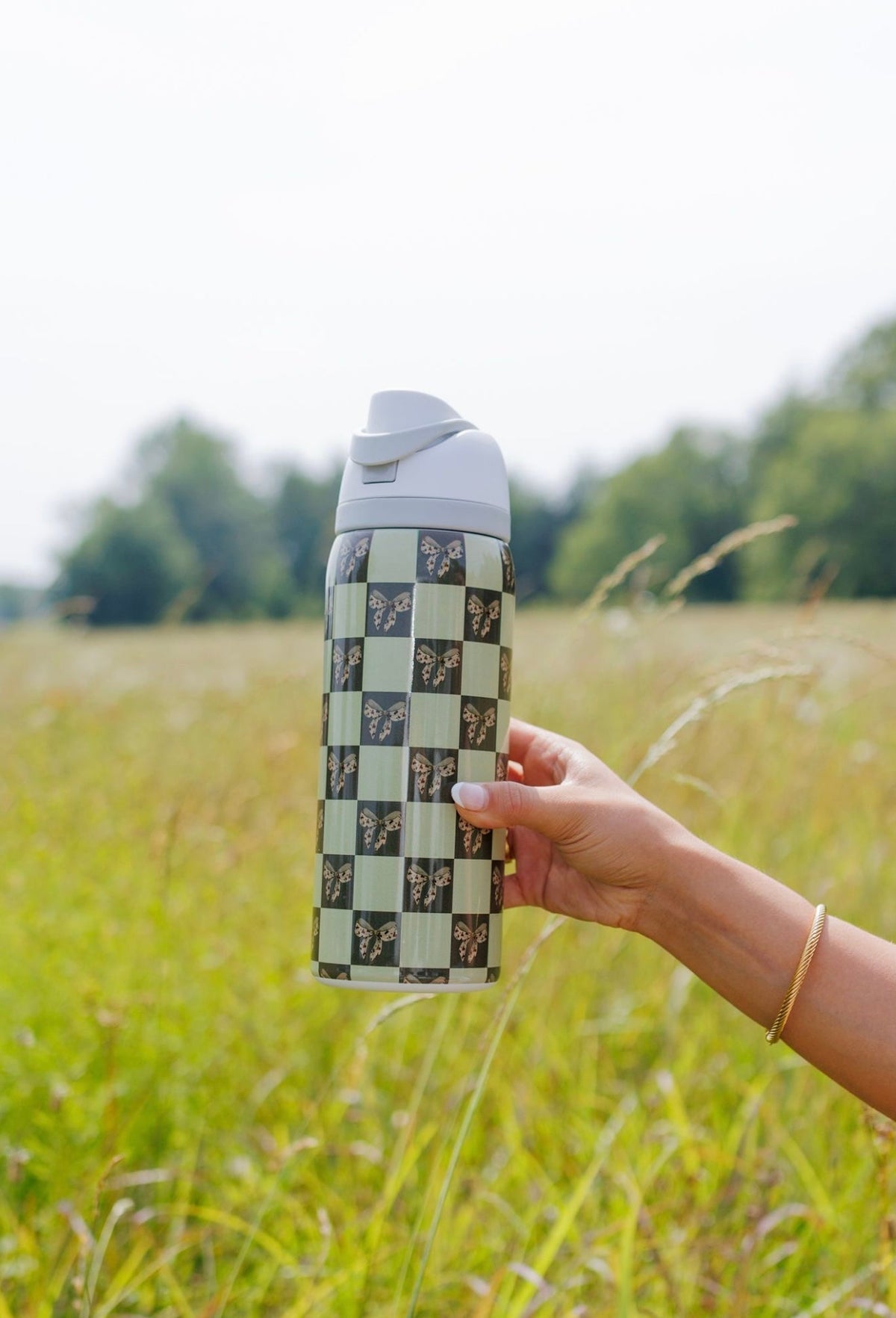 Beige Vintage Bow Stainless Steel Water Bottle