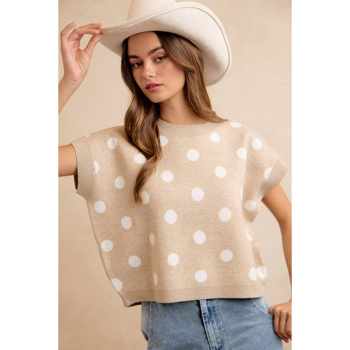 POLKA DOT KNIT SLEEVELESS TOP: BEIGE/IVORY