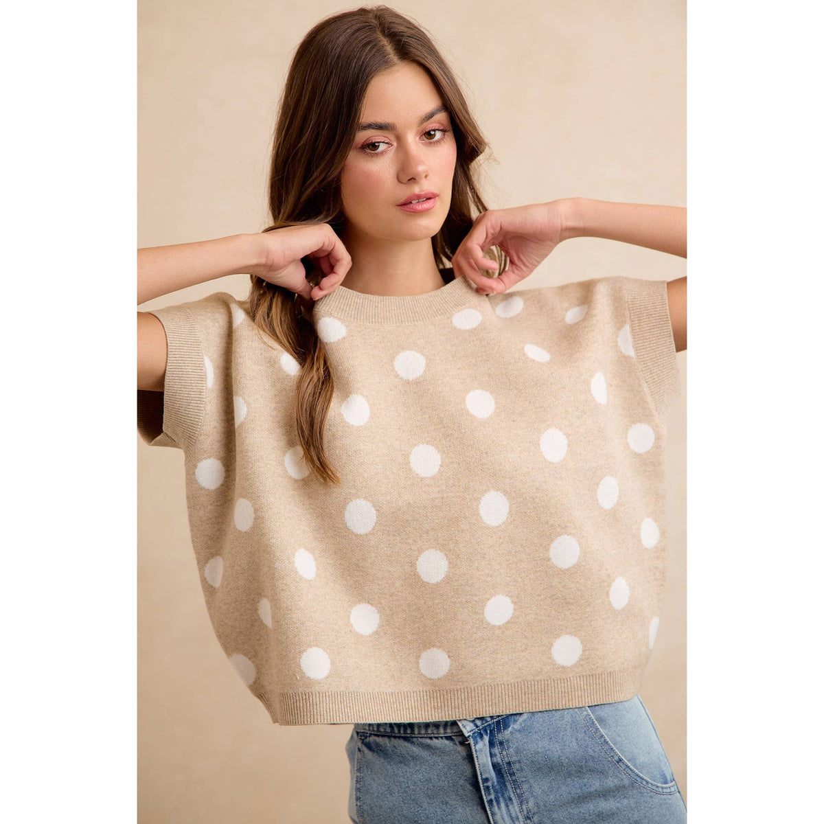 POLKA DOT KNIT SLEEVELESS TOP: BEIGE/IVORY