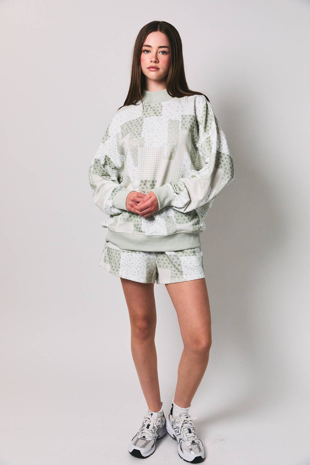 PATCH WORK PRINTED SWEATSHORTS: SAGE-MULTI / L