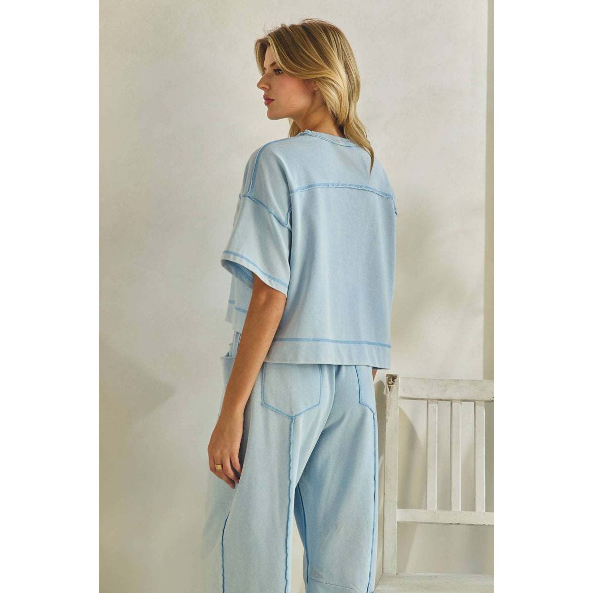 Cropped Easy top: LT Blue