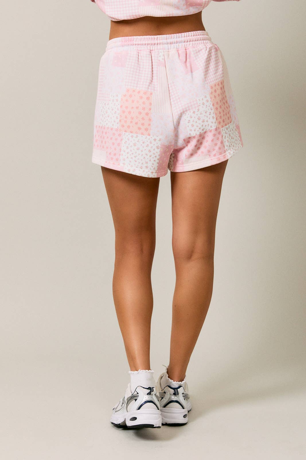 PATCH WORK PRINTED SWEATSHORTS: SAGE-MULTI / L